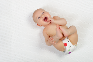 שמעתם על הטרנד החדש? חיתול ליום וחיתול ללילה? אבל למה? הרי מספיק חיתול אחד מצויין שיענה על כל הצרכים שלכם!