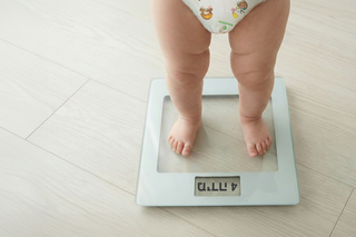 לאיזה טווחי משקל מתאימה כל מידת חיתולים של BabySitter וכיצד יודעים מתי לעבור למידה הבאה?